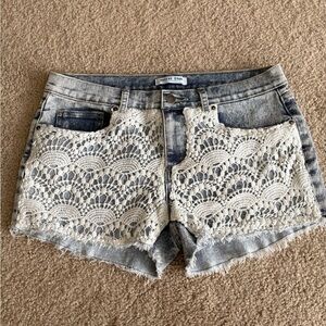 Y2K Jeans Women's Shorts Acid Wash Lace Detail Shred Distressed High Waist 32